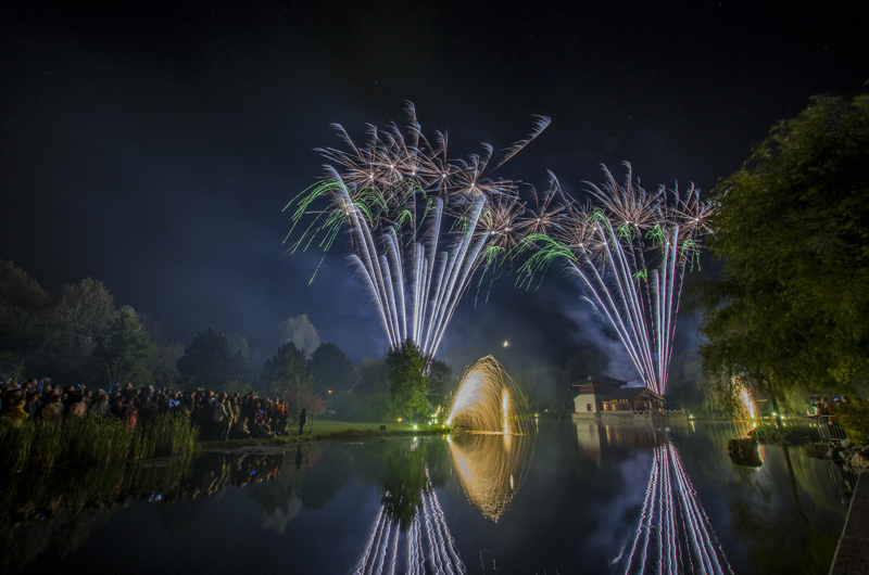 Potsdamer Feuerwerk Mondfest Chinesischer Garten Gaerten der Welt